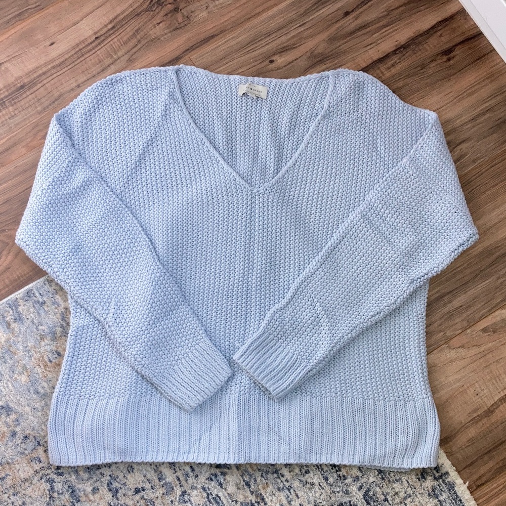 #80. 🆕 NWOT - Lucky Brand 🍀 - Light Blue V-Neck Knit Sweater